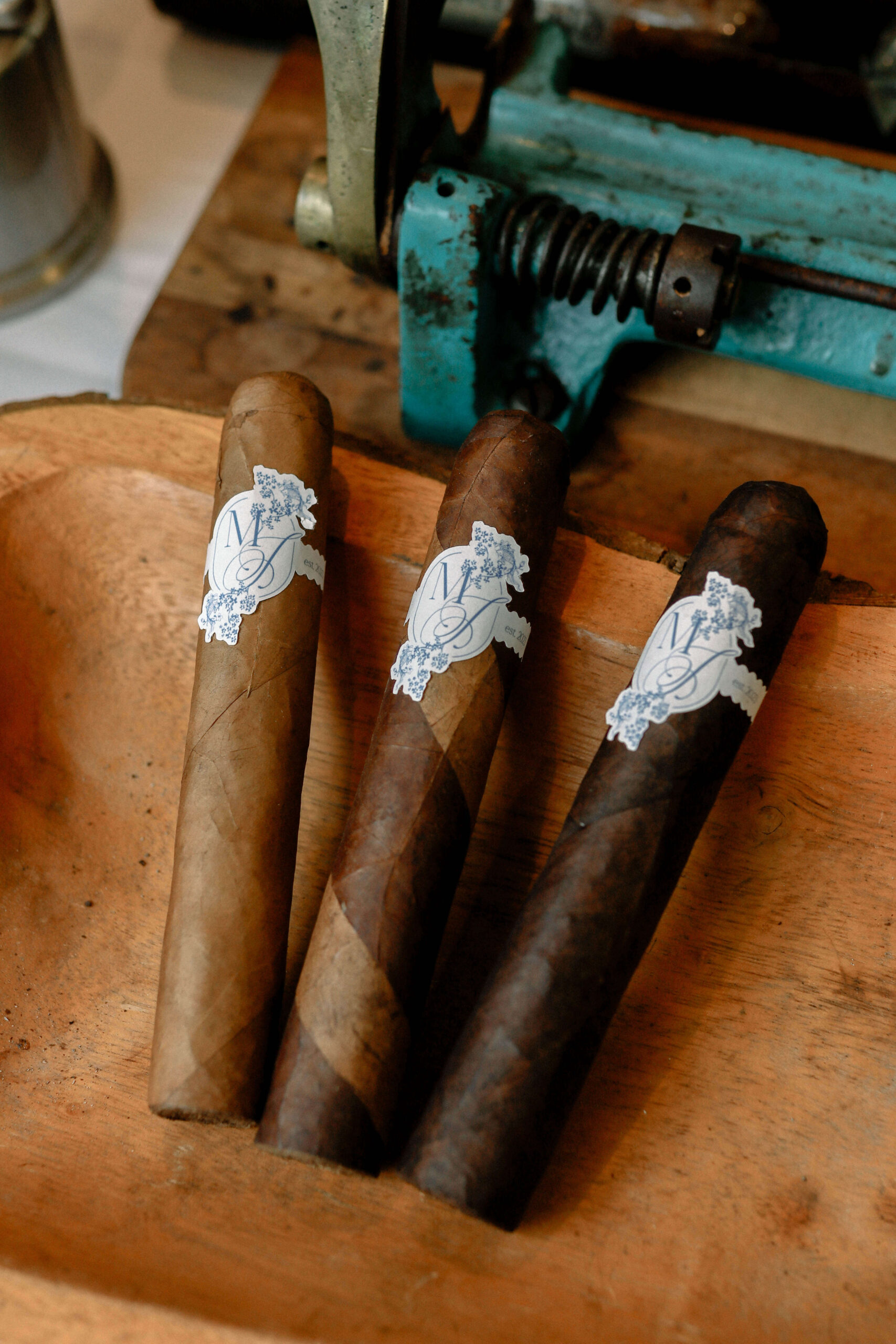 Custom cigar wrappers
